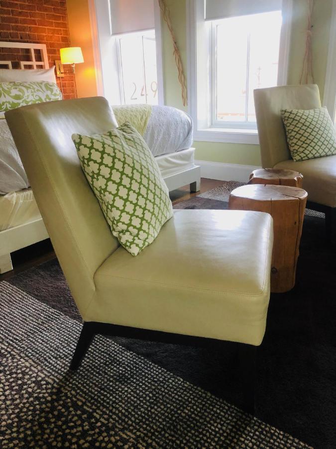 Suites At 249 Culpeper Luaran gambar
