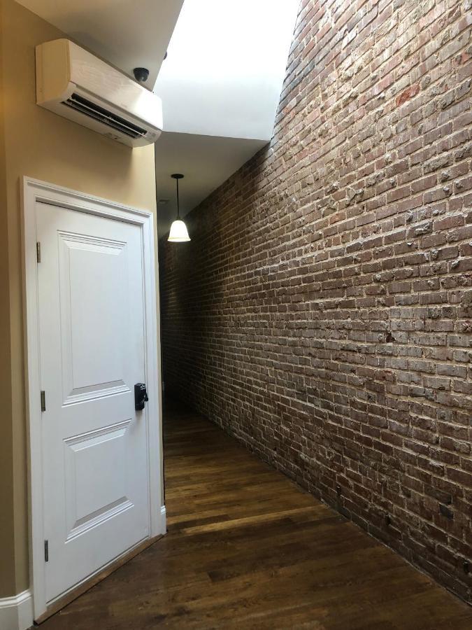 Suites At 249 Culpeper Luaran gambar