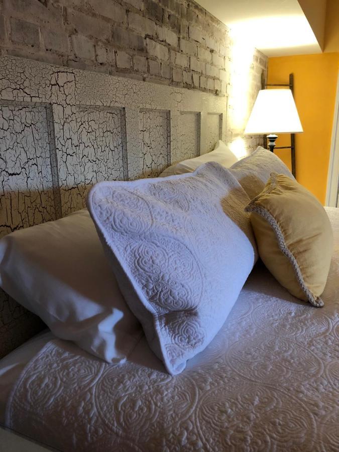Suites At 249 Culpeper Luaran gambar